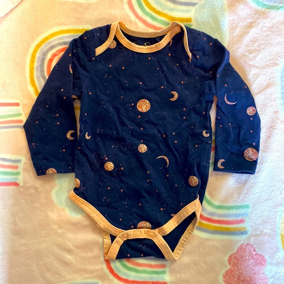 3 Adorable Jessica Simpson Onesies 6-9 - Picture 2 of 5